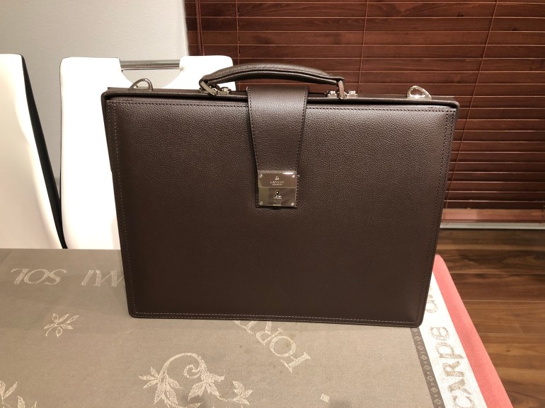 640828C1-AE69-4695-95BB-8A1B7B541F0A