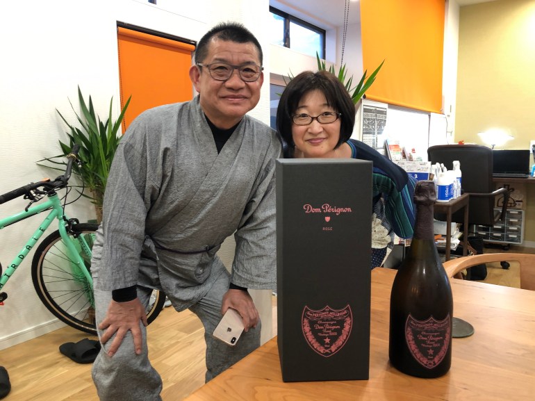 DBF76C54-894F-4FFF-A3F6-7C4C227D9C47